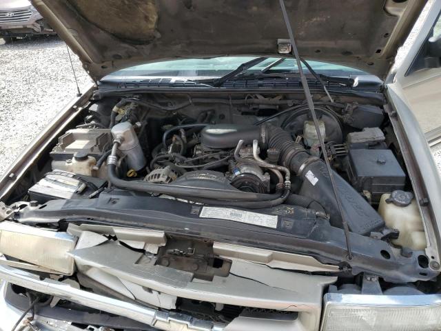 Photo 12 from auction – 2001 CHEVROLET BLAZER with VIN 1GNCS13W512145867