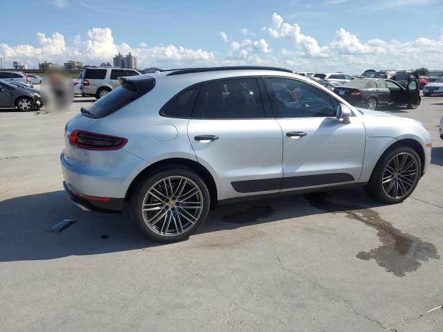 Фото 3 с аукциона – 2017 PORSCHE MACAN с VIN WP1AA2A56HLB83730