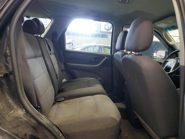 Photo 11 from auction – 2005 FORD ESCAPE XLS with VIN 1FMYU92Z85KB11071