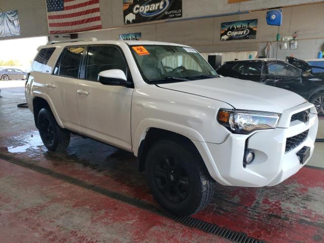 Photo 4 from auction – 2015 TOYOTA 4RUNNER SR with VIN JTEBU5JR5F5255757