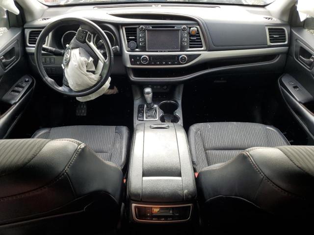 Photo 8 from auction – 2018 TOYOTA HIGHLANDER with VIN 5TDBZRFH8JS893324