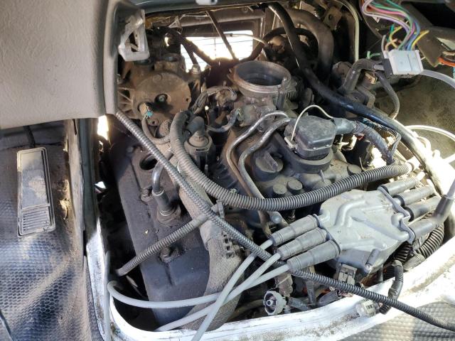 Photo 12 from auction – 2000 GMC SAFARI XT with VIN 1GTDM19W4YB533844