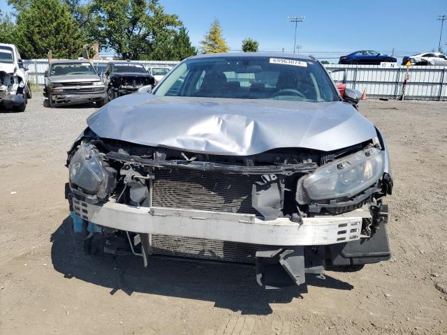 Photo 5 from auction – 2017 HONDA CIVIC LX with VIN 2HGFC2F57HH571042