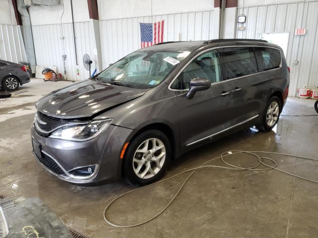 CHRYSLER PACIFICA T 2017 with VIN 2C4RC1BGXHR553187 - Photo from auction