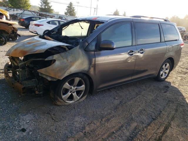 Photo 1 from auction – 2011 TOYOTA SIENNA LE with VIN 5TDKK3DC0BS043696