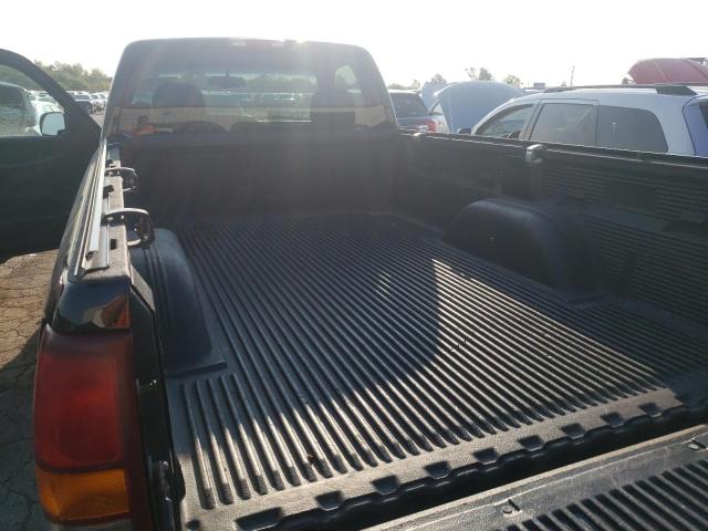 Photo 10 from auction – 2002 CHEVROLET SILVERADO with VIN 1GCHK24U42E156375