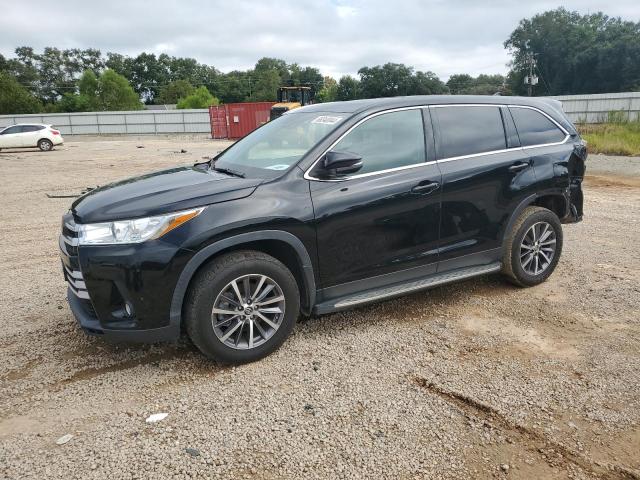 Photo 1 from auction – 2019 TOYOTA HIGHLANDER with VIN 5TDKZRFH7KS561151