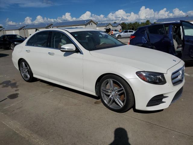 Photo 4 from auction – 2017 MERCEDES-BENZ E 300 with VIN WDDZF4JB7HA079269