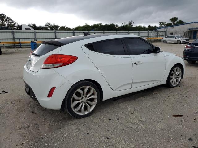 Photo 3 from auction – 2013 HYUNDAI VELOSTER with VIN KMHTC6AD1DU107819