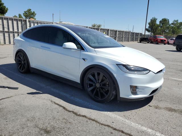 Photo 4 from auction – 2017 TESLA MODEL X with VIN 5YJXCDE20HF048697
