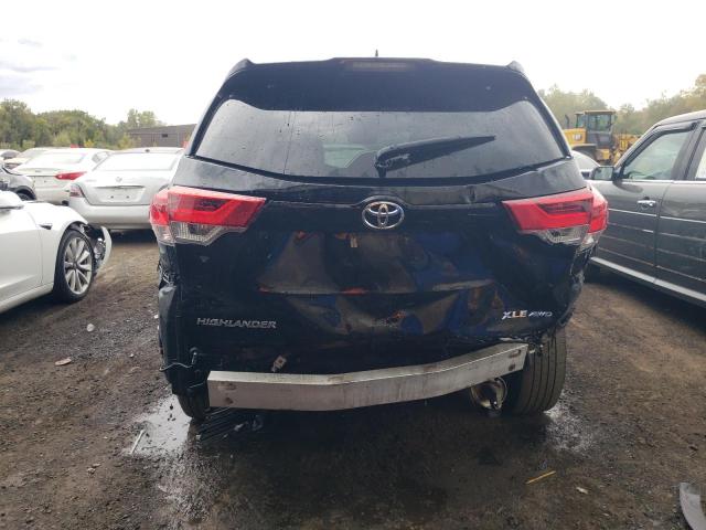 Photo 6 from auction – 2018 TOYOTA HIGHLANDER with VIN 5TDJZRFH2JS817030