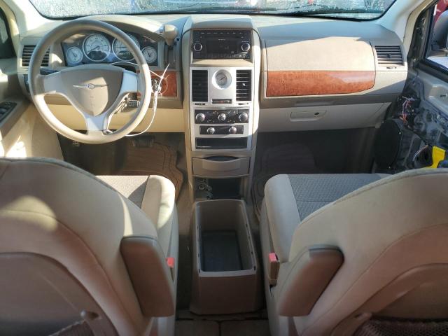 Photo 8 from auction – 2009 CHRYSLER TOWN & COU with VIN 2A8HR44E19R614282