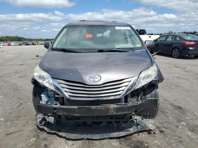 Photo 5 from auction – 2012 TOYOTA SIENNA XLE with VIN 5TDYK3DCXCS215549