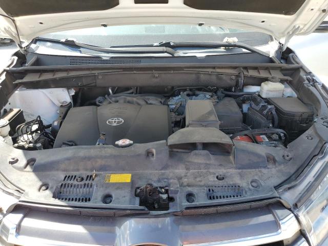 Photo 12 from auction – 2018 TOYOTA HIGHLANDER with VIN 5TDYZRFH3JS251202