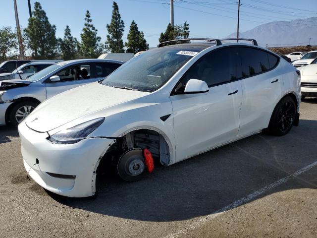 TESLA MODEL Y 2021 z numerem VIN 5YJYGAEE5MF260250 - Zdjęcie z aukcji