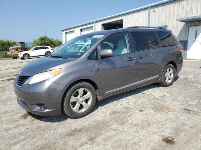 Photo 1 from auction – 2011 TOYOTA SIENNA LE with VIN 5TDKK3DC8BS125188