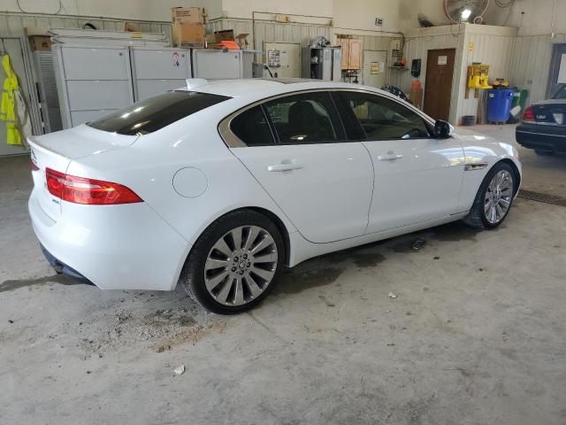 Photo 3 from auction – 2017 JAGUAR XE with VIN SAJAR4BG4HA978374