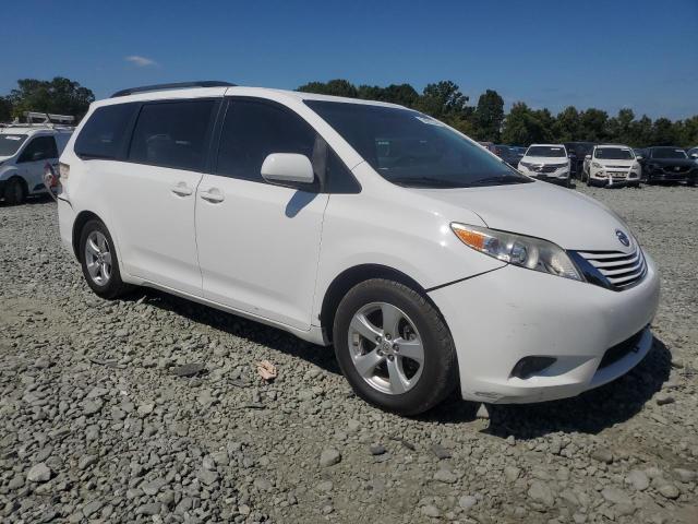 Photo 4 from auction – 2016 TOYOTA SIENNA LE with VIN 5TDKK3DC8GS723594
