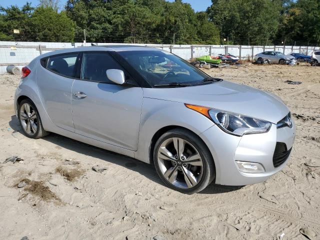 Photo 4 from auction – 2016 HYUNDAI VELOSTER with VIN KMHTC6AD8GU272996