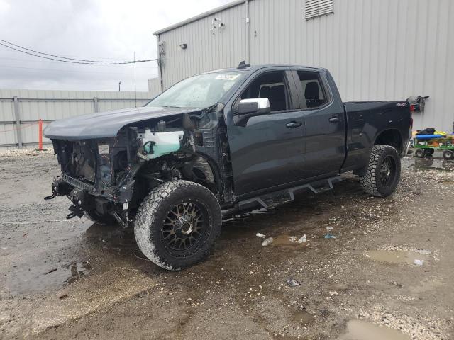 Photo 1 from auction – 2020 CHEVROLET SILVERADO with VIN 1GCRYDED5LZ141326