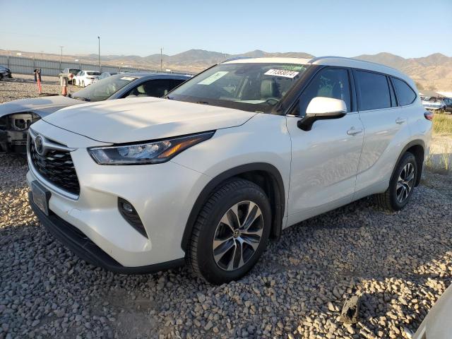 TOYOTA HIGHLANDER 2020 with VIN 5TDHZRBH2LS512392 - Photo from auction