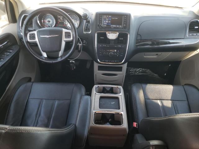 Photo 8 from auction – 2015 CHRYSLER TOWN & COU with VIN 2C4RC1BG1FR661369