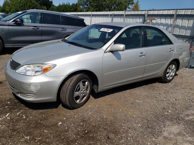 TOYOTA CAMRY LE 2003 with VIN 4T1BE32K43U684134 - Photo from auction