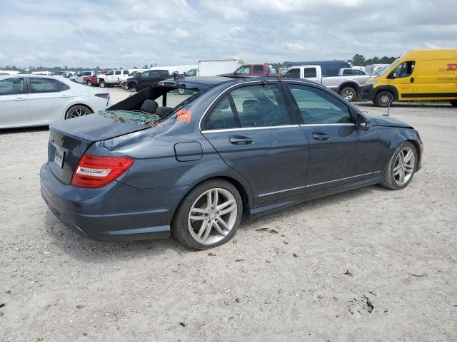 Photo 3 from auction – 2014 MERCEDES-BENZ C 250 with VIN WDDGF4HB2EA960471