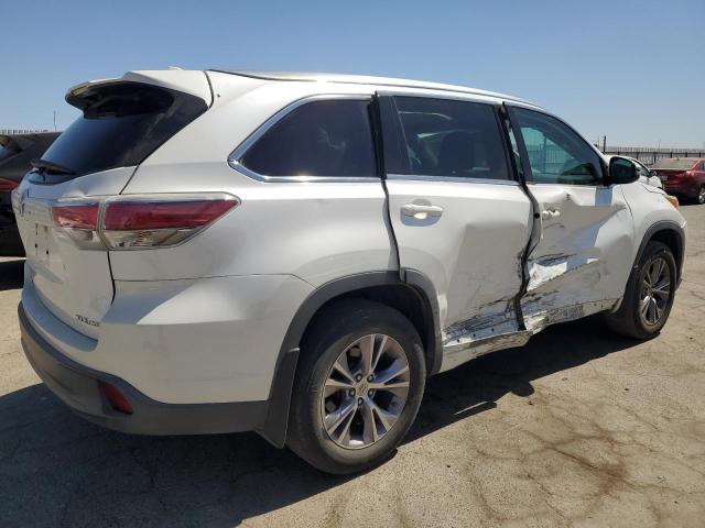 Photo 3 from auction – 2015 TOYOTA HIGHLANDER with VIN 5TDJKRFH4FS217167