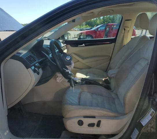 Photo 7 from auction – 2014 VOLKSWAGEN PASSAT SEL with VIN 1VWCN7A33EC073379