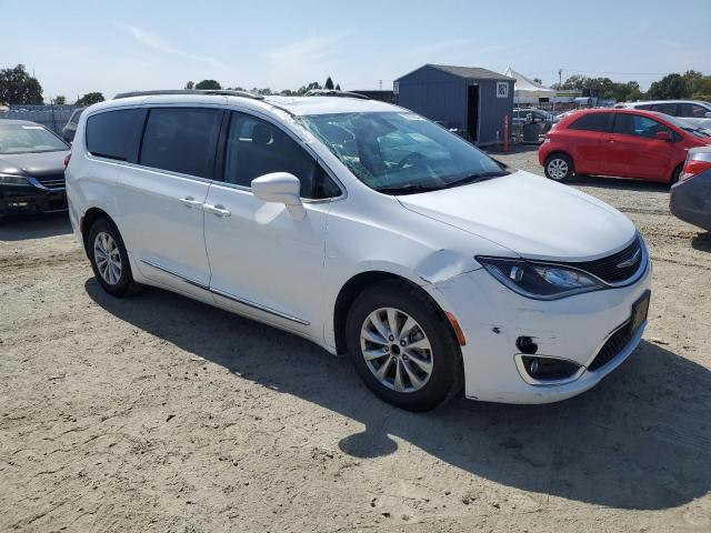 Photo 4 from auction – 2017 CHRYSLER PACIFICA T with VIN 2C4RC1BG4HR527426