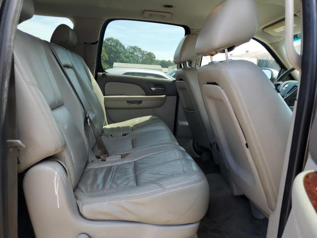 Photo 11 from auction – 2010 CHEVROLET SUBURBAN C with VIN 1GNUCJE08AR282271