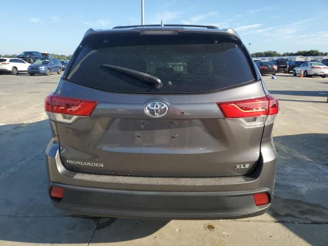Photo 11 from auction – 2017 TOYOTA HIGHLANDER with VIN 5TDKZRFH5HS511549