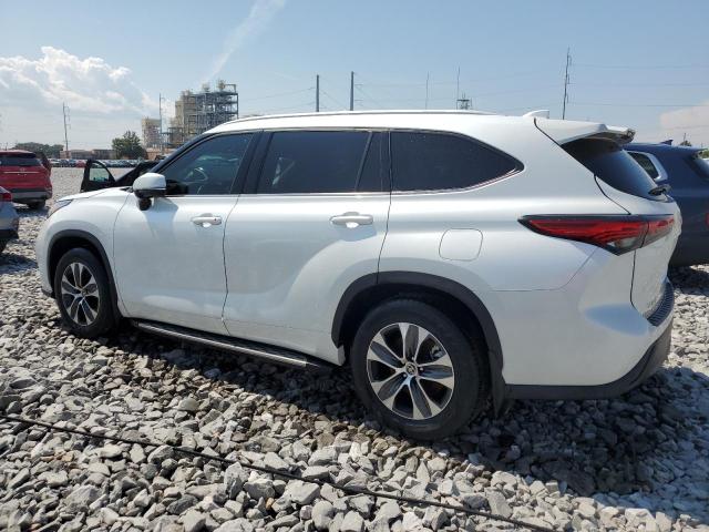 Photo 2 from auction – 2022 TOYOTA HIGHLANDER with VIN 5TDGZRAH0NS553202