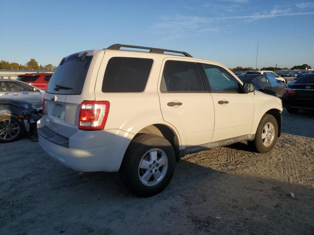 Photo 3 from auction – 2011 FORD ESCAPE XLT with VIN 1FMCU0D72BKB79802