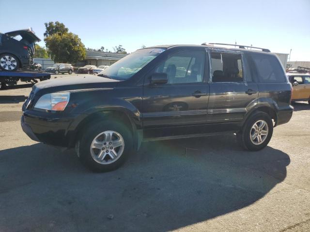 HONDA PILOT 2005 with VIN 2HKYF18555H563384 - Photo from auction