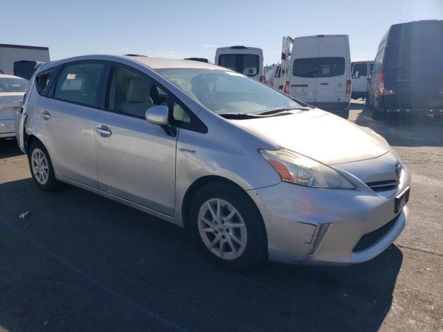 Photo 4 from auction – 2014 TOYOTA PRIUS V with VIN JTDZN3EU4E3296913