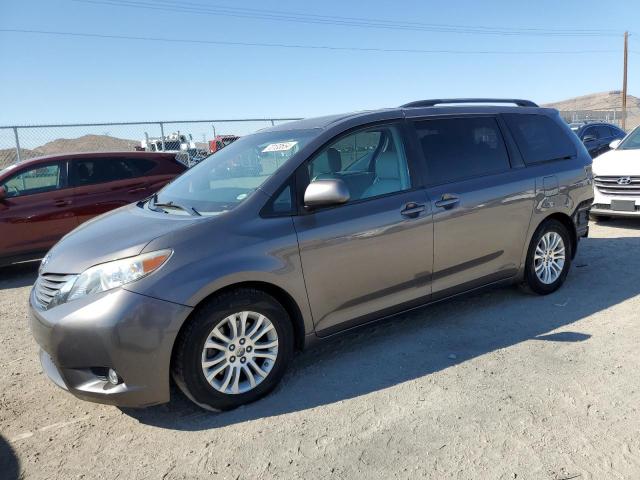 Photo 1 from auction – 2013 TOYOTA SIENNA XLE with VIN 5TDYK3DC0DS295705