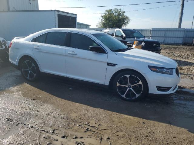 Photo 4 from auction – 2015 FORD TAURUS SHO with VIN 1FAHP2KT6FG169673