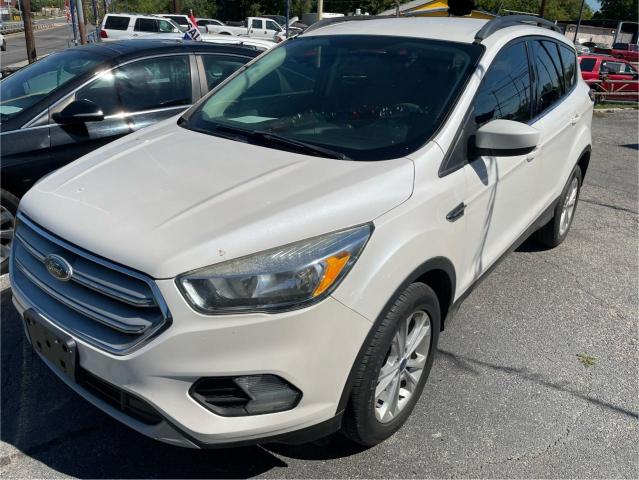 Photo 2 from auction – 2018 FORD ESCAPE SE with VIN 1FMCU0GD1JUA22203