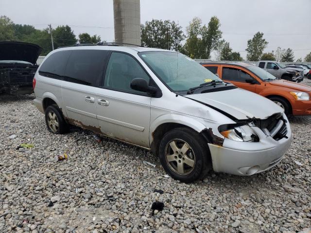 Photo 4 from auction – 2005 DODGE GRAND CARA with VIN 2D4GP44L85R221481