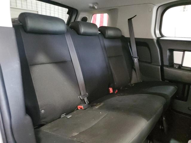 Photo 11 from auction – 2007 TOYOTA FJ CRUISER with VIN JTEBU11F470052372