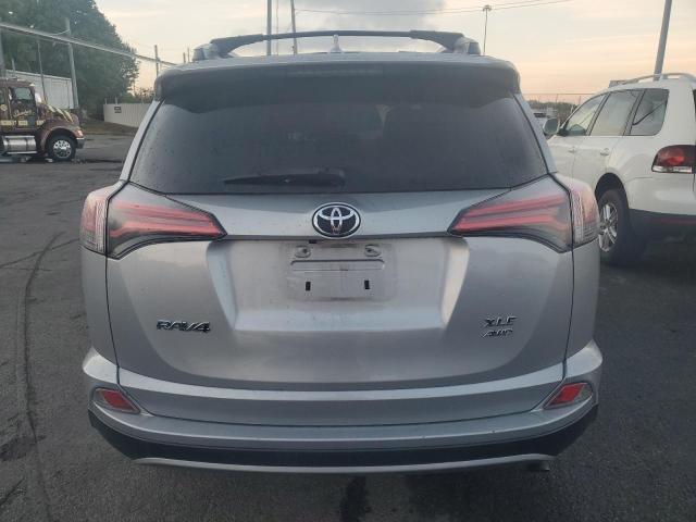 Photo 6 from auction – 2017 TOYOTA RAV4 XLE with VIN 2T3RFREV9HW688487