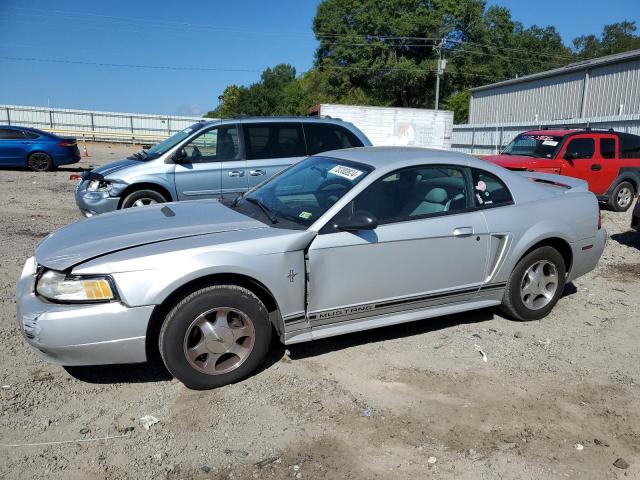 FORD MUSTANG 2000 with VIN 1FAFP4047YF315151 - Photo from auction