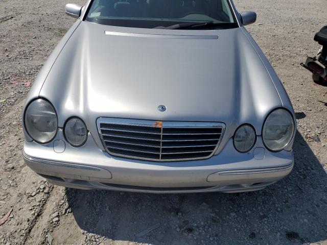 صورة رقم 11 من المزاد - 2001 MERCEDES-BENZ E 320 مع VIN WDBJF65J91B206428