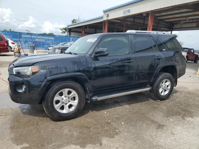 TOYOTA 4RUNNER SR 2017 with VIN JTEZU5JRXH5154831 - Photo from auction