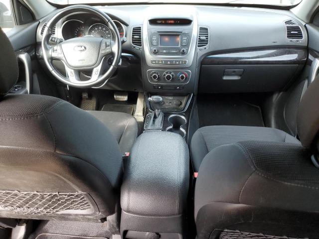 Photo 8 from auction – 2015 KIA SORENTO LX with VIN 5XYKTCA63FG608361