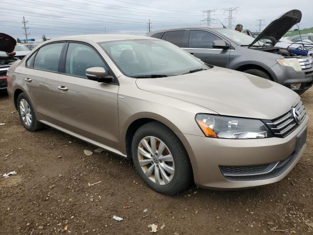 Photo 4 from auction – 2015 VOLKSWAGEN PASSAT S with VIN 1VWAT7A33FC059514