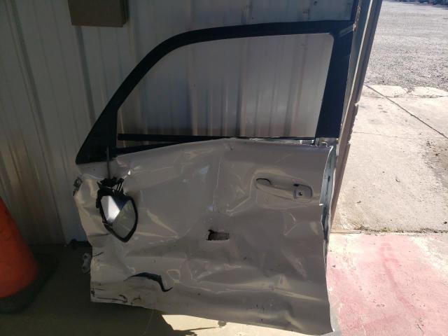 Photo 13 from auction – 2015 TOYOTA 4RUNNER SR with VIN JTEBU5JR5F5255757