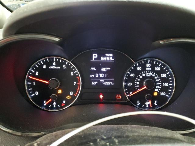 Photo 9 from auction – 2018 KIA FORTE LX with VIN 3KPFK4A79JE260963